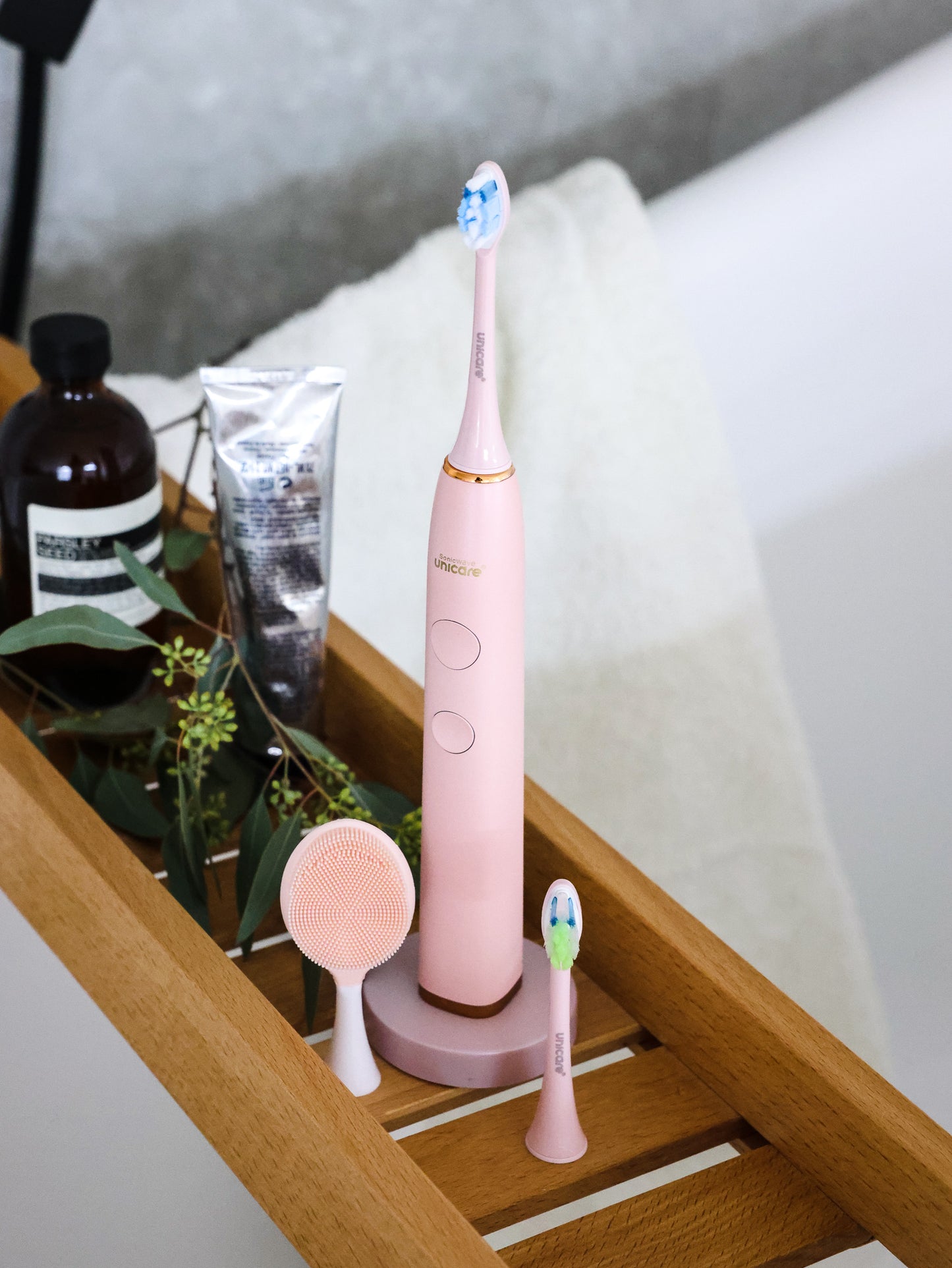 ✦1+1口腔保健組合✦ unicare®高效音波電動牙刷+原廠替換刷頭四入組