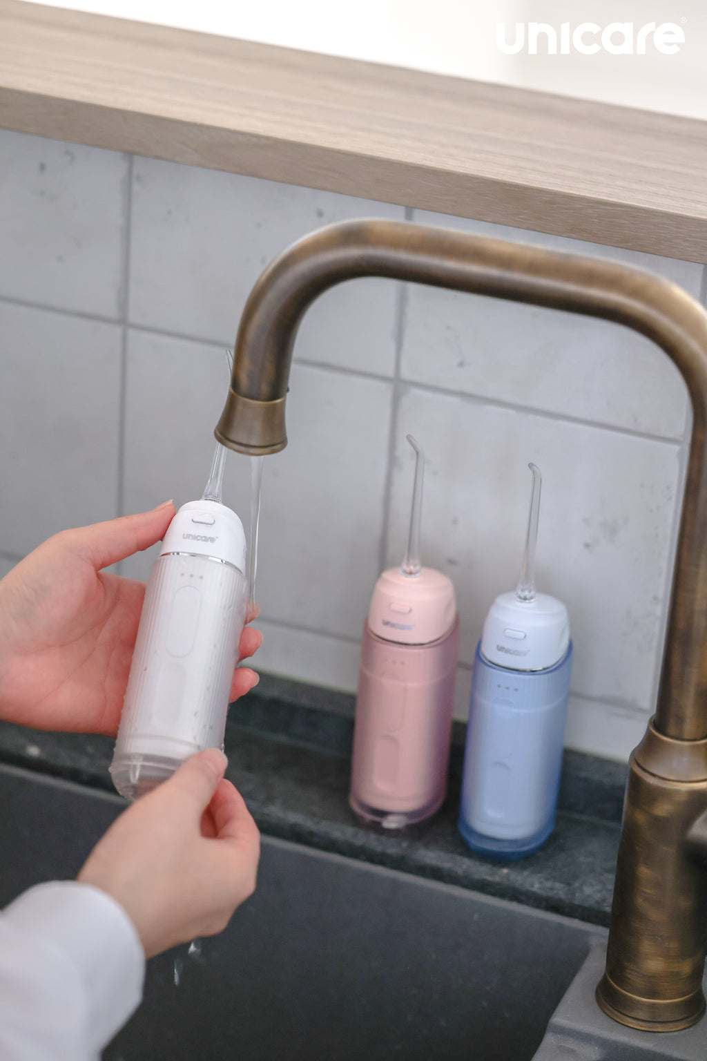 ✦1+1口腔保健組合✦ unicare®mini口袋型高效電動沖牙機+原廠替換噴嘴四入組(多款組合)