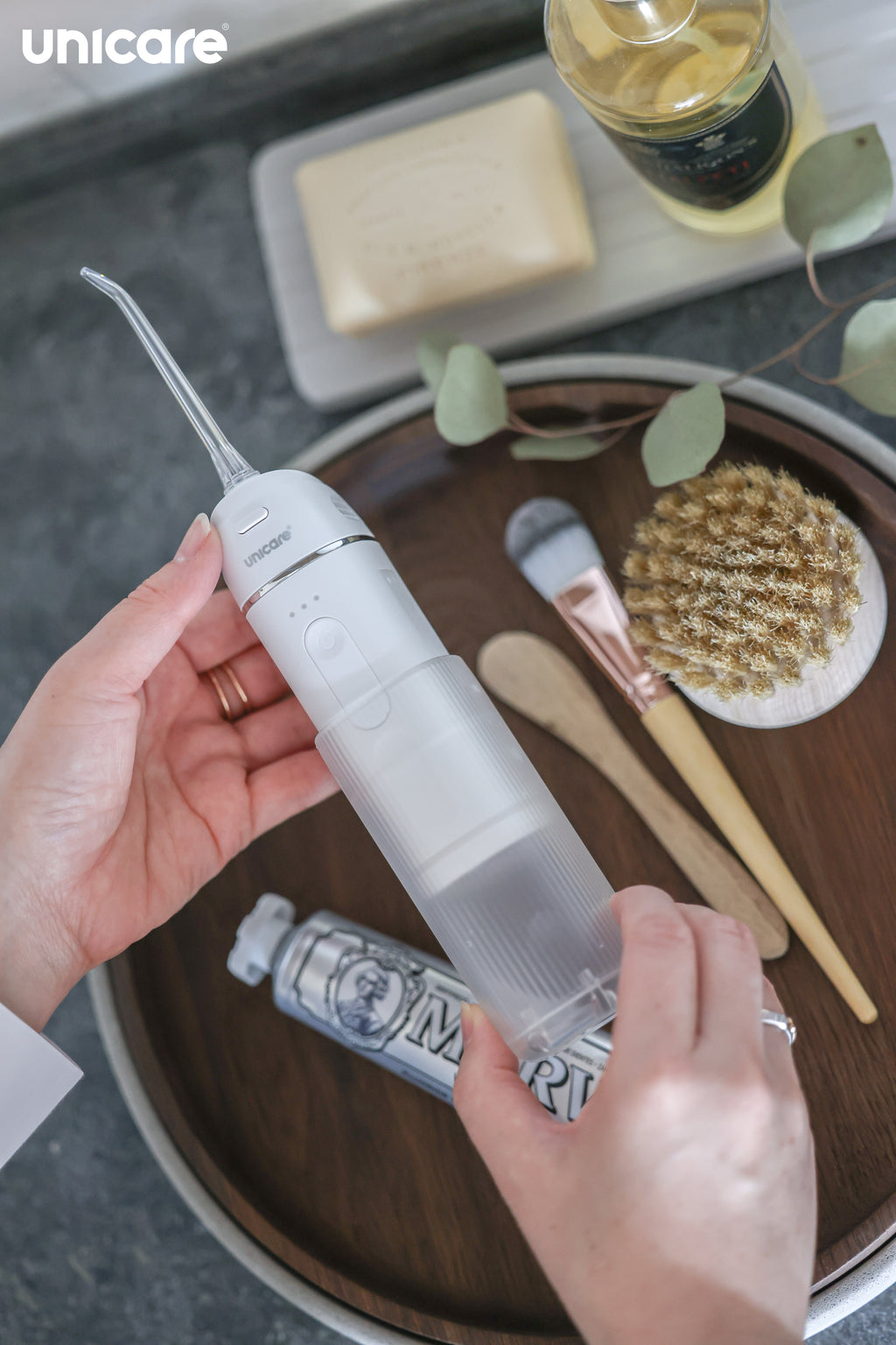 ✦1+1口腔保健組合✦ unicare®mini口袋型高效電動沖牙機+原廠替換噴嘴四入組(多款組合)