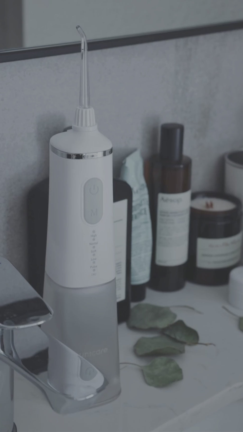 【新秘優蜜專屬團購優惠組合】unicare®USB充電攜帶型高效電動沖牙機+專業型噴嘴六入組